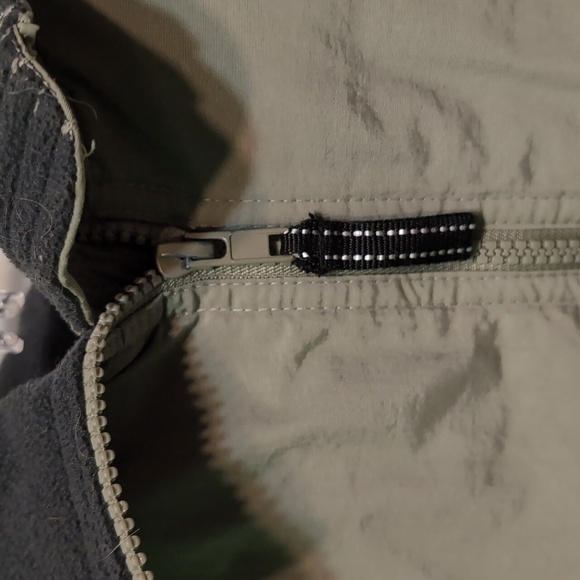 Men's Cabela's khaki full zip coat size medium - Picture 3 of 10